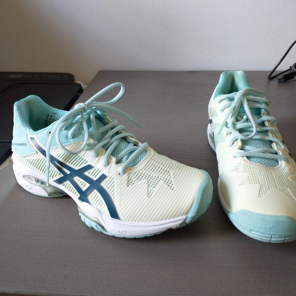 Asics Women's Sneakers in Light Blue and Cream